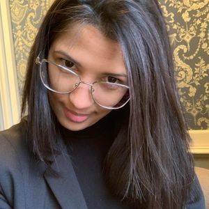 Meet your Posher, Aylenis